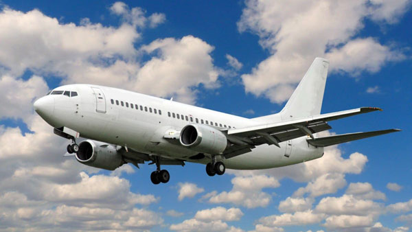 Why Planes Don't Fly Over Holy Kaba: काबा के ऊपर से क्यों नहीं उड़ते हैं प्लेन, जानें कारण