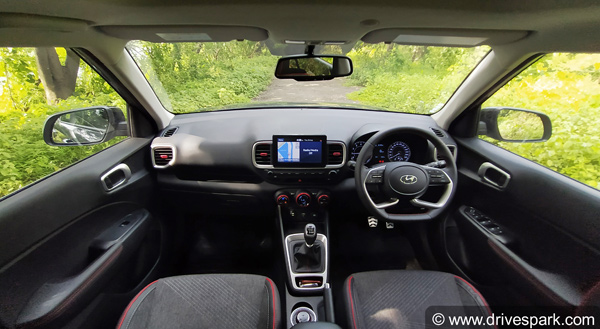 Hyundai Venue iMT Sport Variant Review: हुंडई वेन्यू आईएमटी स्पोर्ट वैरिएंट रिव्यू