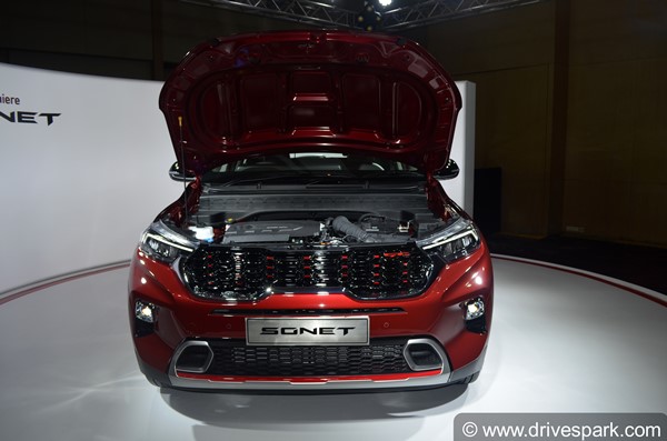 Kia Sonet SUV Details Revealed: किया सॉनेट वैरिएंट, इंजन, आकार की जानकारी आई सामने, जानें