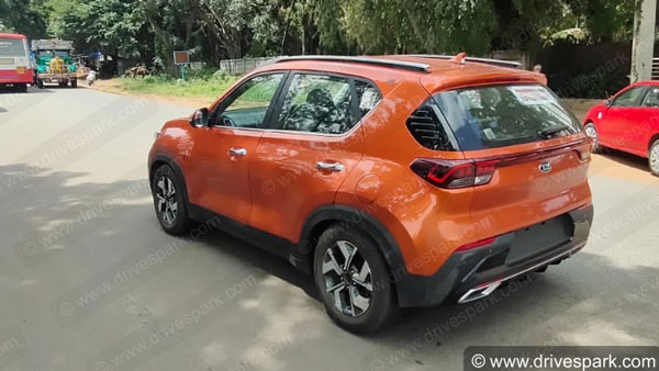 Kia Sonet Spied First Time After Global Unveil: किया सॉनेट स्पाई फोटो फीचर्स डिजाईन जानकारी