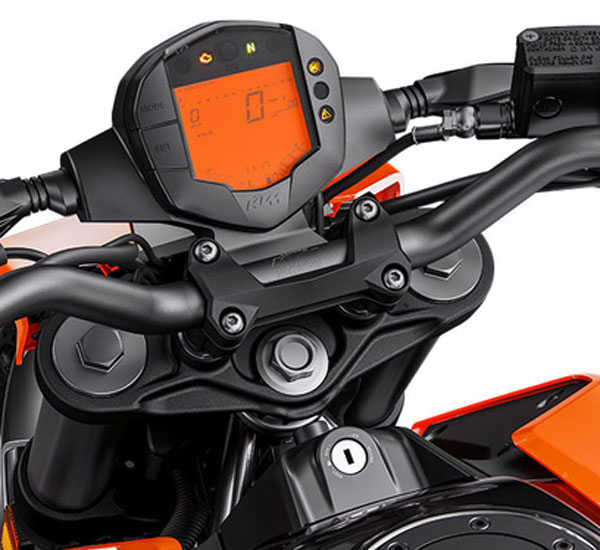 BS6 KTM 250 Duke Launched: बीएस6 केटीएम 250 ड्यूक नई एलईडी हेडलाइट के साथ हुई लॉन्च