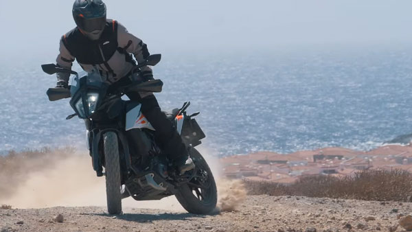 KTM 250 Adventure Spotted: केटीएम 250 एडवेंचर रोड टेस्ट के दौरान आई नजर, जल्द होगी लॉ