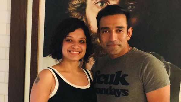 Cricketer Robin Uthappa Takes Delivery Of Electric Scooter: क्रिकेटर रॉबिन उथप्पा एम्पियर इलेक्ट्रिक स्कूटर की ली डिलीवरी