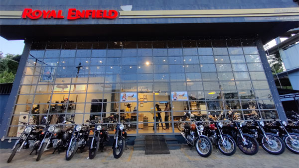 Royal Enfield 1000 Bikes Delivery: रॉयल एनफील्ड ने केरल में एक दिन में हजार बाइक की डिलीवरी की