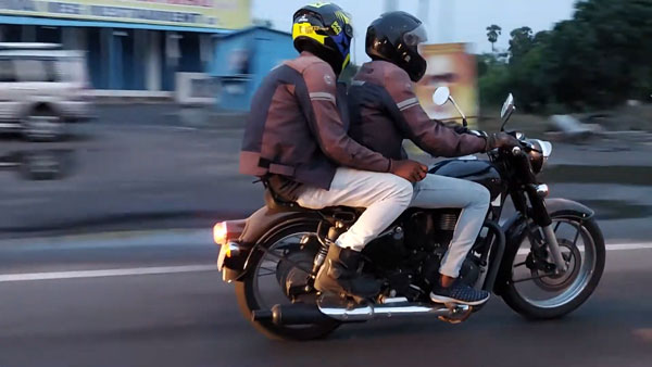 RE Classic 350, Meteor 350 & Sherpa Spied: रॉयल एनफील्ड क्लासिक 350, मिटिओर 350 व शेरपा आई नजर