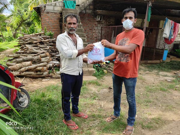 Toyota Supports 25,000 Families With Safety Kits: टोयोटा ने 1 लाख लोगों को बांटी सेफ्टी किट