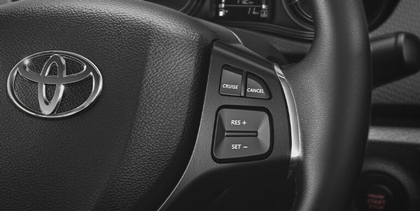 Toyota Urban Cruiser Interiors: टोयोटा अर्बन क्रूजर के इंटीरियर की जानकारी आई सामने