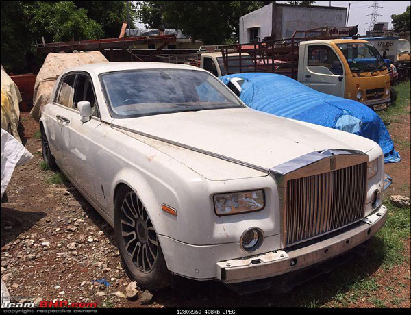 Rolls Royce Cars Abandoned: भारत में सड़कों पर पड़ी मिली महंगी रोल्स रॉयस कारें
