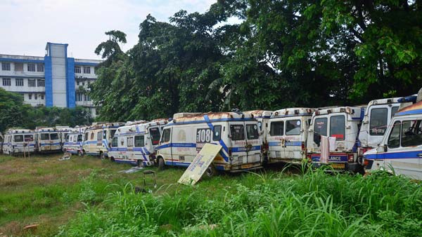 Car Driver Fined For Blocking Ambulance: एम्बुलेंस को नहीं दे रहा था आगे जाने की जगह, कार ड्राईवर पर लगा बड़ा फाइन