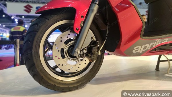 Aprilia SXR 160 Teased: अप्रीलिया एसएक्सआर 160 मैक्सी स्कूटर का टीजर जारी, जानें क्या हैं फीचर्स