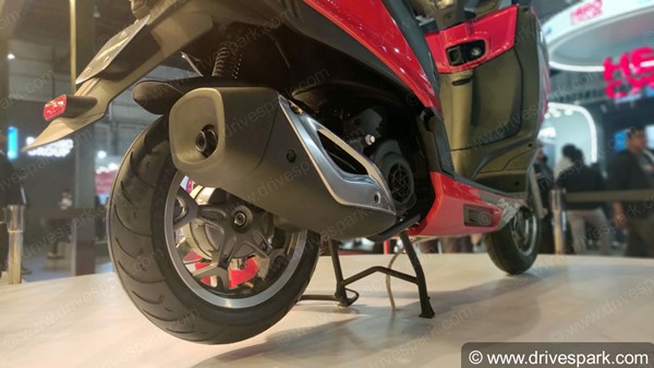 Aprilia SXR 160 Teased: अप्रीलिया एसएक्सआर 160 मैक्सी स्कूटर का टीजर जारी, जानें क्या हैं फीचर्स