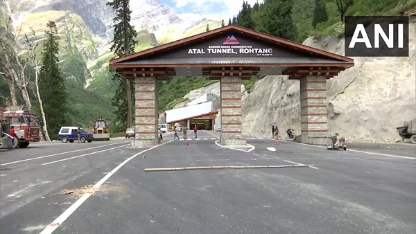 World's Longest Highway Tunnel: अटल टनल, मनाली से लेह को जोड़ती दुनिया की सबसे लंबी टनल