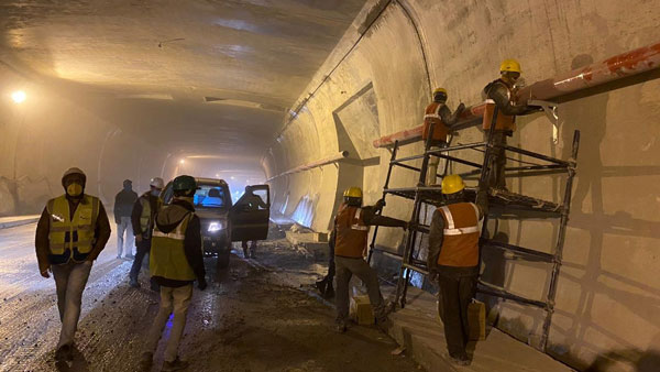 World's Longest Highway Tunnel: अटल टनल, मनाली से लेह को जोड़ती दुनिया की सबसे लंबी टनल