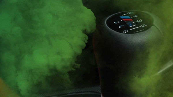 BMW M3 Bright Green Teaser: बीएमडब्ल्यू एम3 का नया टीजर जारी, नए हरे रंग में होगी पेश