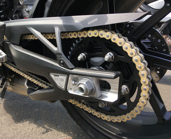 BMW Launches Maintenance Free Chain: बीएमडब्ल्यू ने मेंटेनेंस फ्री बाइक चेन किया लॉन्च, जानें