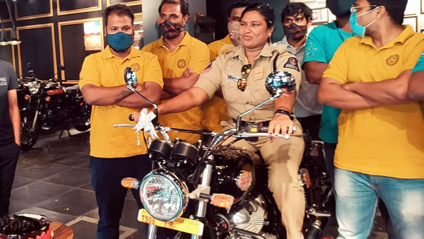 Cop Buys Royal Enfield Interceptor 650: महिला पुलिस खरीदी रॉयल एनफील्ड बाइक कारण