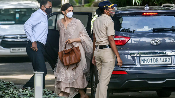 मुंबई पुलिस ने कार से पीछा करने वाले रिपोर्टरों को चेताया, नियम तोड़ा तो जब्त होगी कार