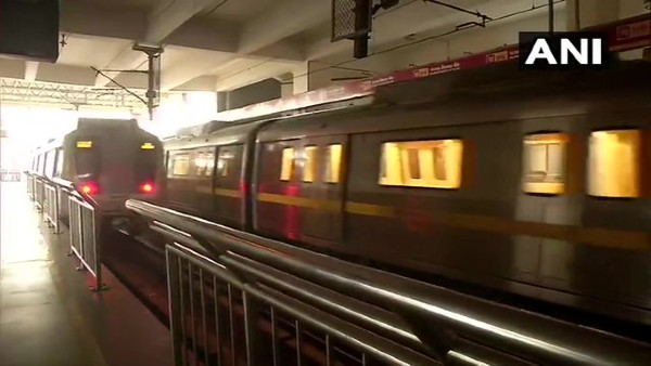 Delhi Metro Service Started: दिल्ली मेट्रो सेवा आज सुबह 7 बजे से हुई शुरू, जानें समय सारिणी, नियम