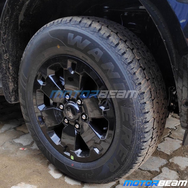 Ford Endeavour Sport Version Spotted: फोर्ड एंडेवर स्पोर्ट एडिशन ब्लैक कलर में आई नजर