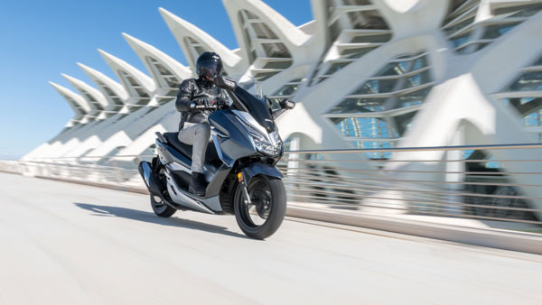 New Honda Forza Launch: नई होंडा फोरजा मैक्सी स्कूटर 15 अक्टूबर को होगी लॉन्च, जानें