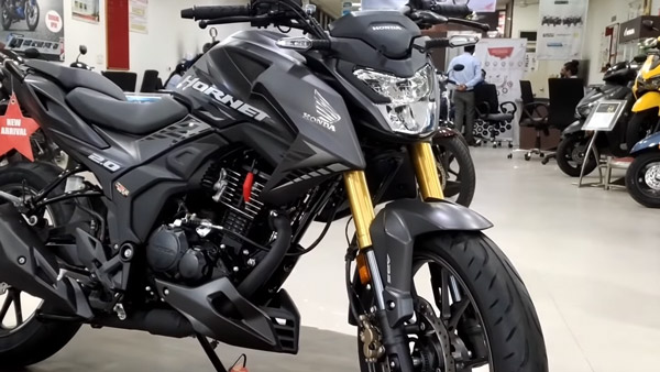 Honda CB Hornet 200R Spotted At Dealership: होंडा सीबी हॉर्नेट 200आर डीलरशिप पर दिखी, जानें