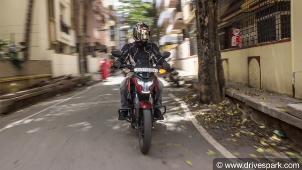 Health Benefits Of Bike Riding: बाइक राइडिंग से होगी सेहत दुरुस्त, क्या आप जानते हैं इसके फायदे