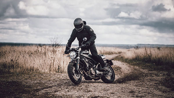 Husqvarna 401 Twins Launch Details: हस्कवरना 401 ट्विन्स बाइक्स इस साल हो सकती है भारत में लॉन्च