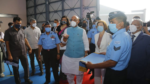 Rafale Jets Inducted In IAF: भारतीय वायु सेना में शामिल हुए राफेल लड़ाकू विमान, देखें तस्वीरें