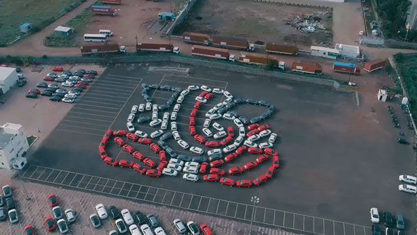Ganesha Idol Made From Jeep SUVs: जीप कम्पास एसयूवी से बनाई भगवान गणेश की 162 फीट ऊंची मूर्ति