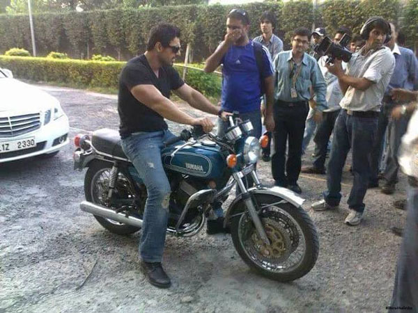 John Ambraham Donated His Maruti Gypsy: जॉन अब्राहम ने दिखाया बड़ा दिल, अपनी शानदार कार एनजीओ को दी दान