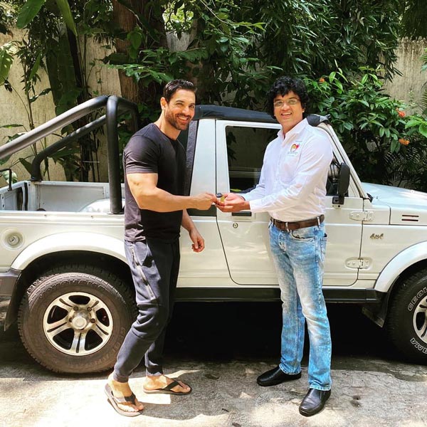 John Ambraham Donated His Maruti Gypsy: जॉन अब्राहम ने दिखाया बड़ा दिल, अपनी शानदार कार एनजीओ को दी दान