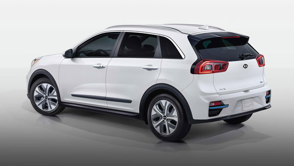 Kia Plans 7 New EVs Till 2027: किया मोटर्स 2027 तक लाॅन्च करेगी 7 नई इलेक्ट्रिक कारें, जानें