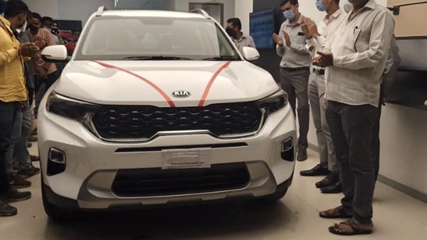 Kia Sonet Delivery Started: किया सॉनेट की डिलीवरी हुई शुरू, बुकिंग चल रही है बेहद शानदार