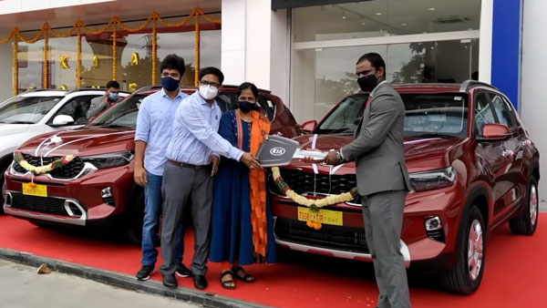 15 Kia Sonet Delivered At A Time: किया के डीलरशिप ने एक साथ 15 किया सॉनेट की डिलीवर