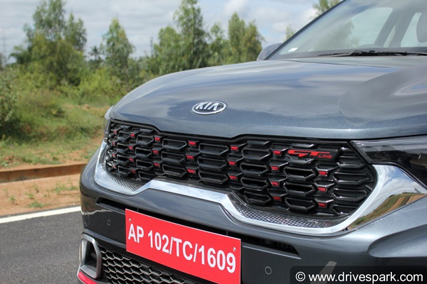 Kia Sonet Launched In India: किया सॉनेट भारत में हुई लॉन्च, कीमत 6.71 लाख रुपये, जानें वैरिएंट, माइलेज