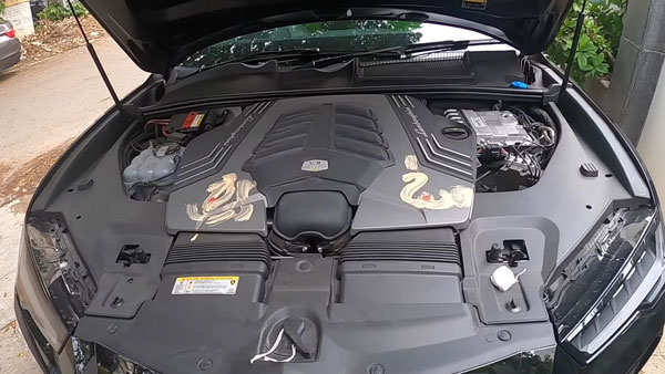 Lamborghini Urus Mileage: लेम्बोर्गिनी उरूस एक लीटर पेट्रोल में कितना चलती है? देखें वीडियो