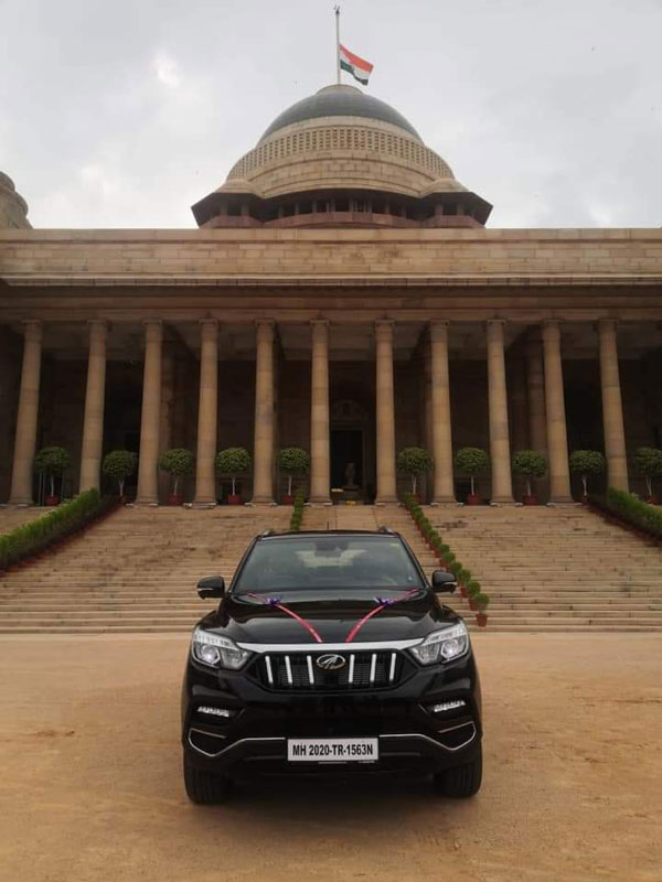 Mahindra Alturas G4 BS6 Delivered: पहली महिंद्रा अल्टुरास जी4 बीएस6 राष्ट्रपति को हुई डिलीवर