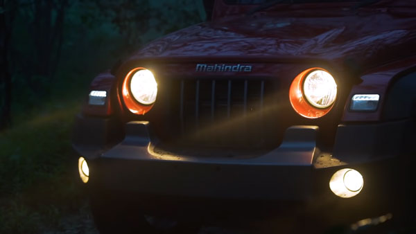 Next Gen Mahindra Thar Stuck In Water: नई महिंद्रा थार गहरे पानी में हुई बंद, जानें फिर क्या हुआ