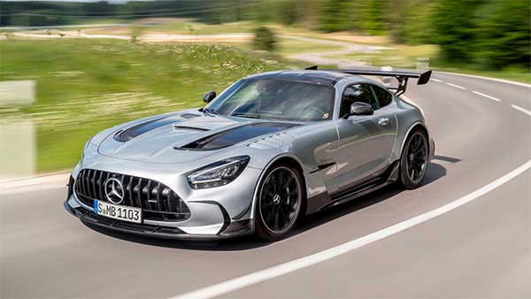 Daimler Fined 2.2 Billion USD In America: डेमलर पर अमेरिका में लगा अरबों का जुर्माना, जानें क्या है वजह