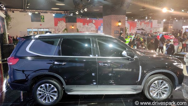 MG Gloster Interior Spied: एमजी ग्लोस्टर के इंटीरियर का खुलासा, पहुंच रही डीलरशिप