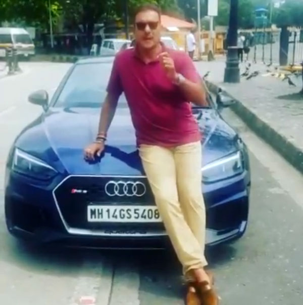 Ravi Shastri Shows His Car: रवि शास्त्री ने दिखाई अपनी कस्टमाईज ऑडी आरएस5, देखें वीडियो