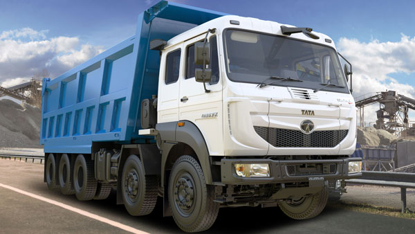 Commercial Vehicle Sales August 2020: कमर्शियल वाहन बिक्री में महिंद्रा ने टाटा मोटर्स को छोड़ा पीछे