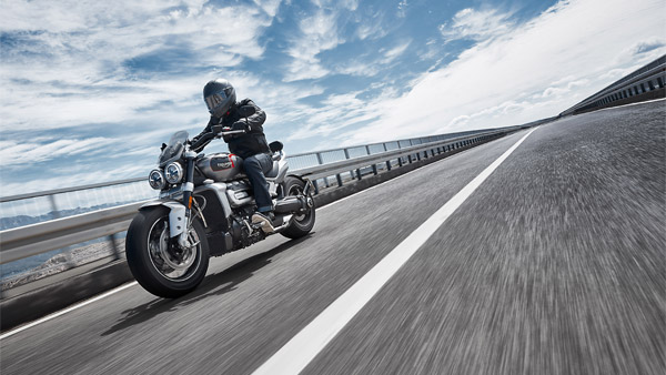 Triumph Rocket 3 GT Launched: ट्रायम्फ रॉकेट 3 जीटी क्रूजर भारत में लॉन्च, जानें क्या है कीमत