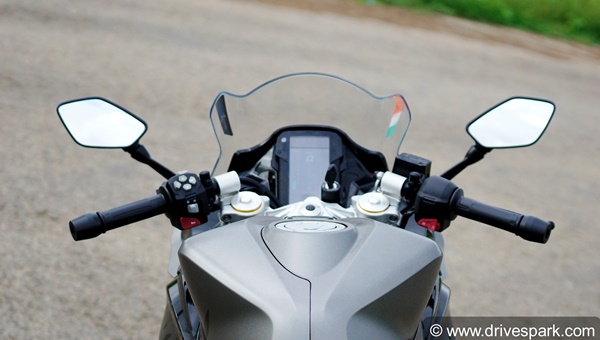 2020 TVS Apache RR310 Review In Hindi: टीवीएस अपाचे आरआर310 बीएस6 रिव्यू: परफोर्मेंस, माइलेज, फीचर्स जानकारी