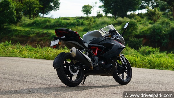 2020 TVS Apache RR310 Review In Hindi: टीवीएस अपाचे आरआर310 बीएस6 रिव्यू: परफोर्मेंस, माइलेज, फीचर्स जानकारी