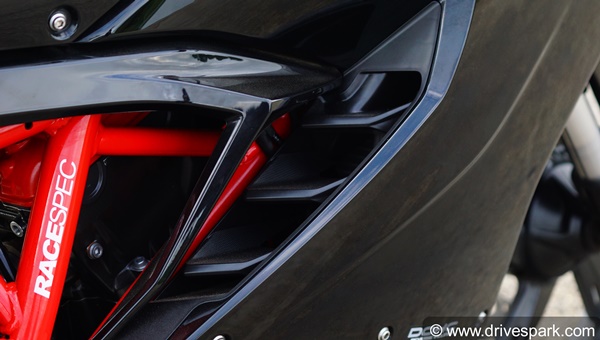 2020 TVS Apache RR310 Review In Hindi: टीवीएस अपाचे आरआर310 बीएस6 रिव्यू: परफोर्मेंस, माइलेज, फीचर्स जानकारी