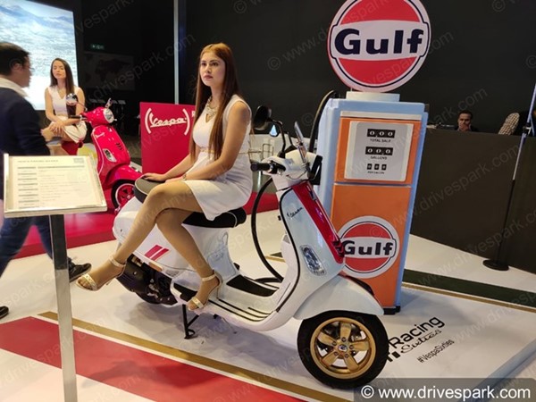 Vespa Racing Sixties Edition Launched: वेस्पा रेसिंग सिक्सटीज एडिशन भारत में लॉन्च, जानें कीमत