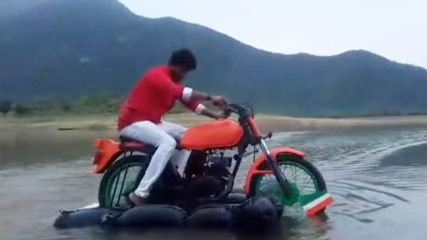 Engineering Student Made Amphibious Bike: 19 साल के लड़के ने बनाई पानी में चलने वाली बाइक, देखें वीडियो
