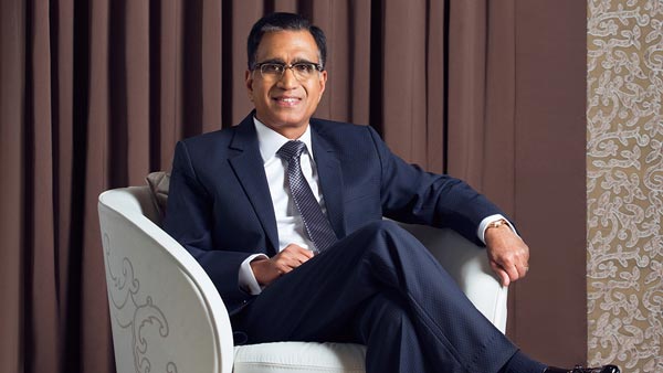 Kalyan Jewellers Owner TS Kalyanaraman Car Collection: कल्याण ज्वेलर्स कार कलेक्शन रोल्स रॉयस, प्राइवेट जेट, हेलिकॉप्टर