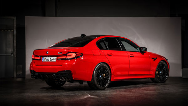 BMW M5 Facelift Spied In India: बीएमडब्ल्यू एम5 फेसलिफ्ट भारत में आई नजर, अगले साल होगी लॉन्च